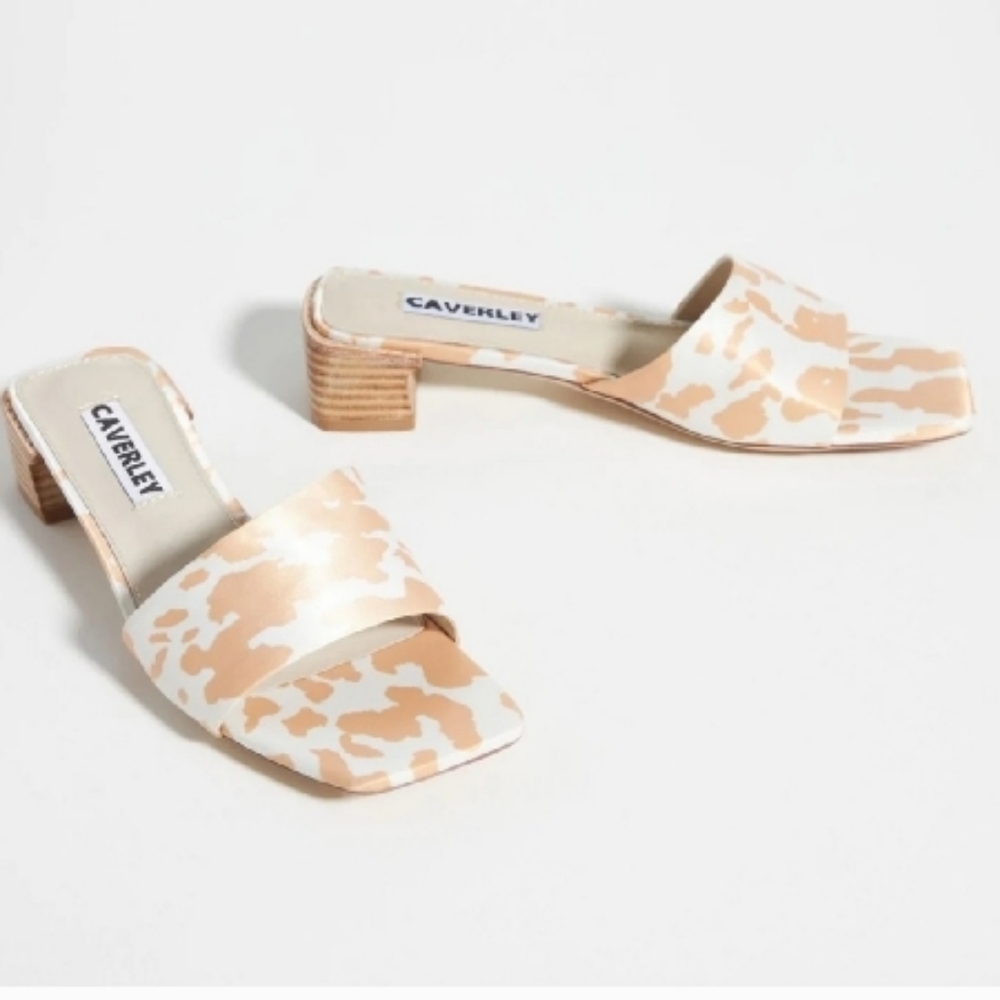 NWOB Anthropologie CAVERLEY Murry Beige and White Women's Mules